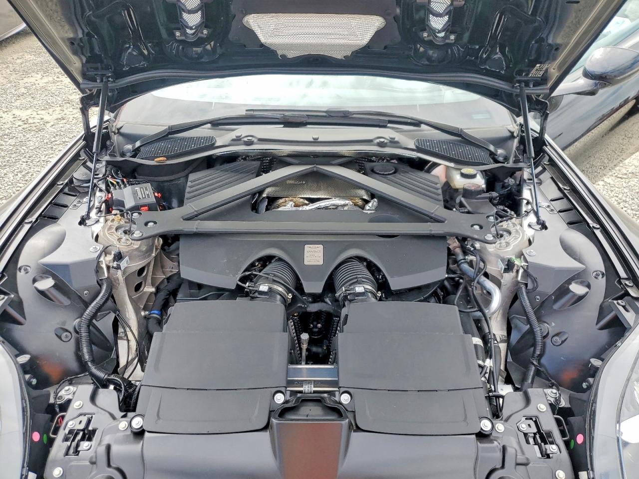 2025 Aston Martin Vantage