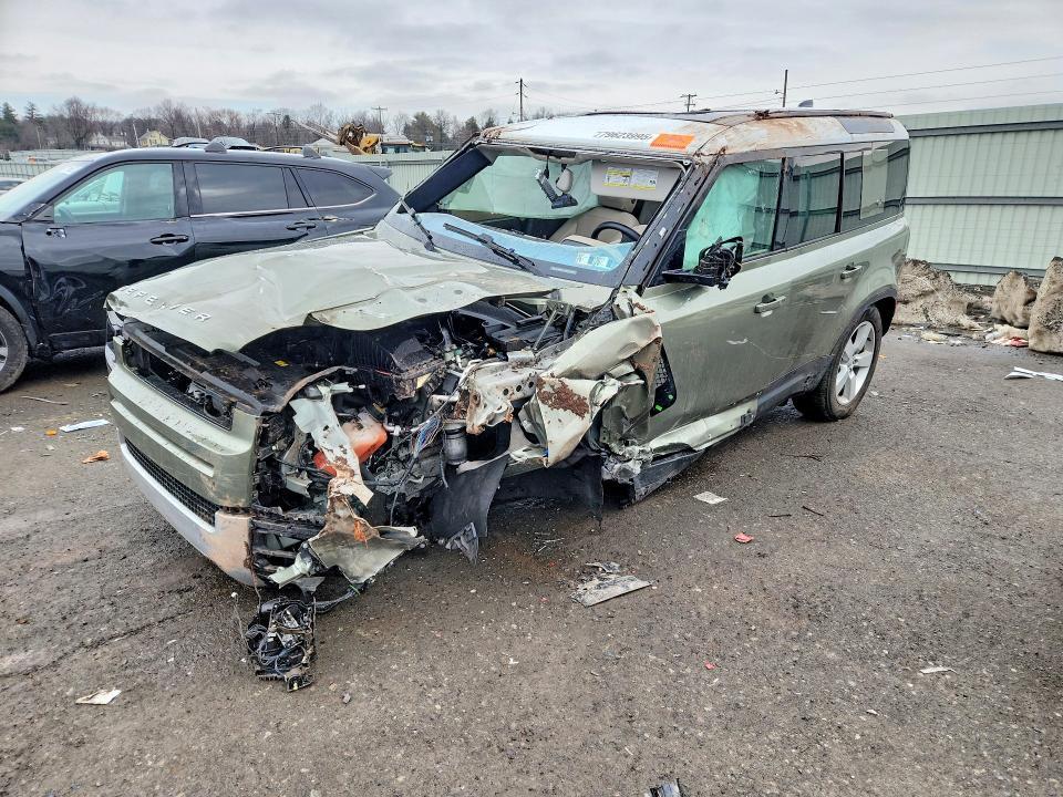 2022 Land Rover Defender 110 se