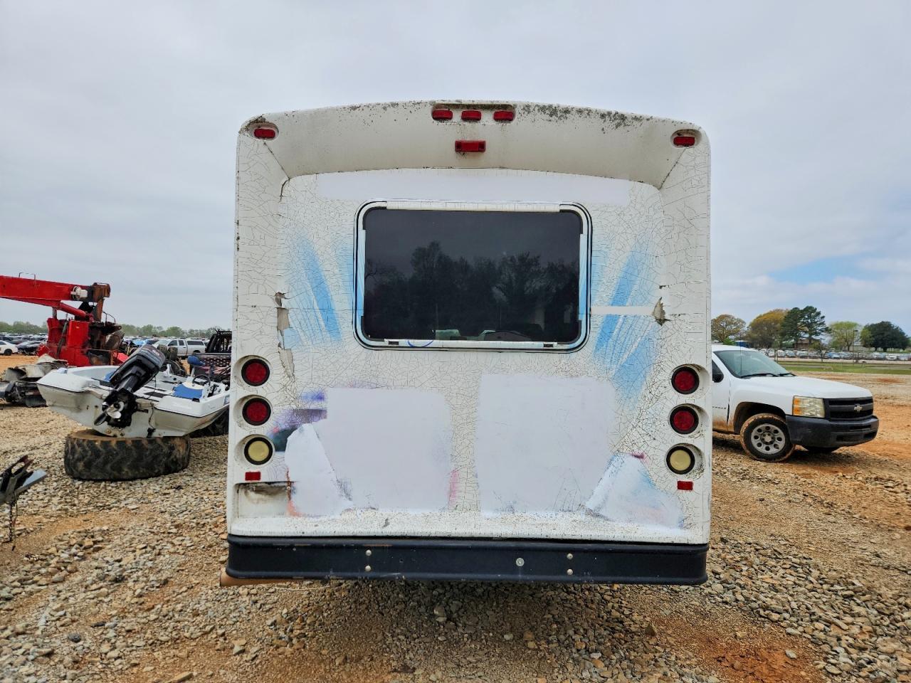 2011 Ford E450 Shuttle Bus