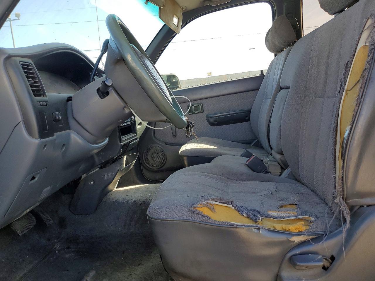 1995 Toyota Tacoma Base