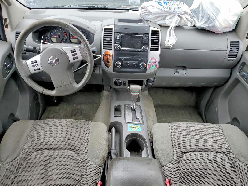 2015 Nissan Frontier sv