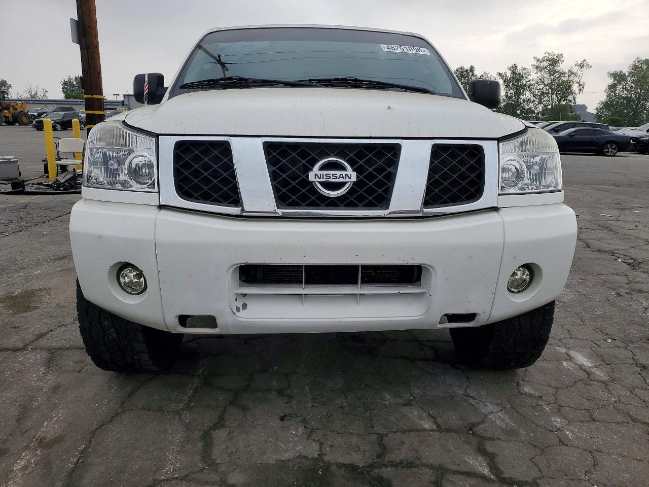 2010 Nissan Titan XE