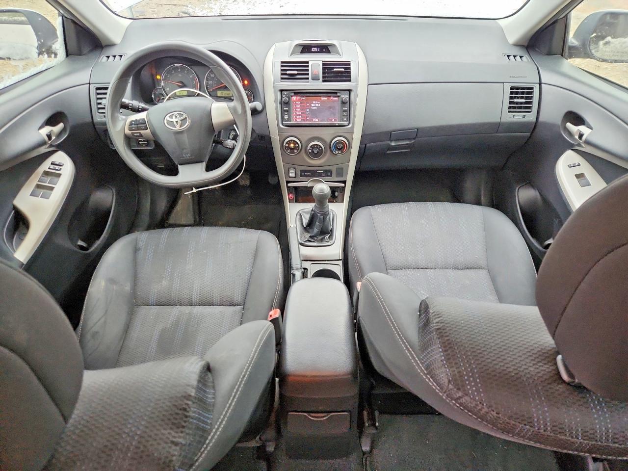 2013 Toyota Corolla s