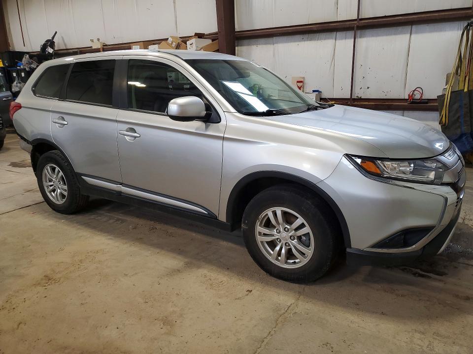 2019 Mitsubishi Outlander es