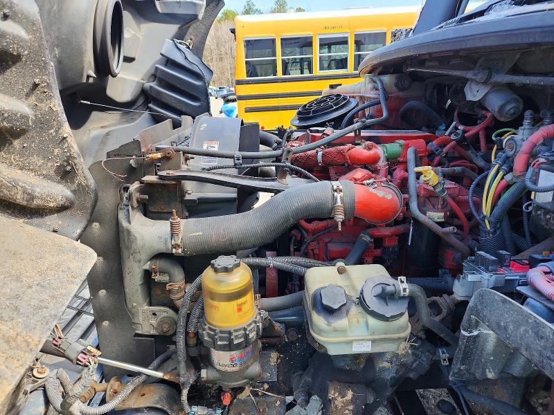 2015 Freightliner Business Class M2 BOX Truck