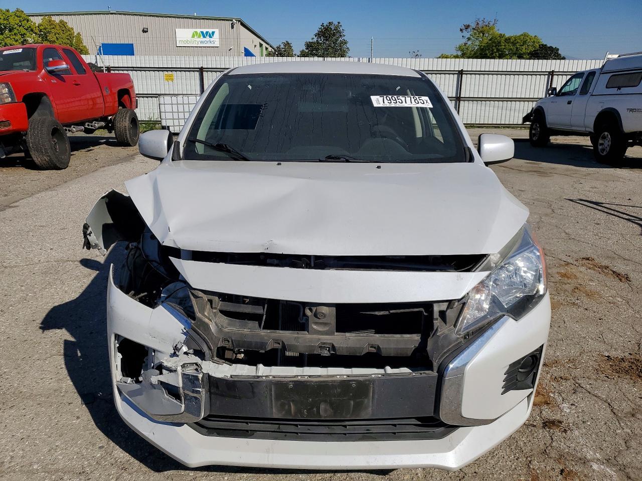2024 Mitsubishi Mirage es