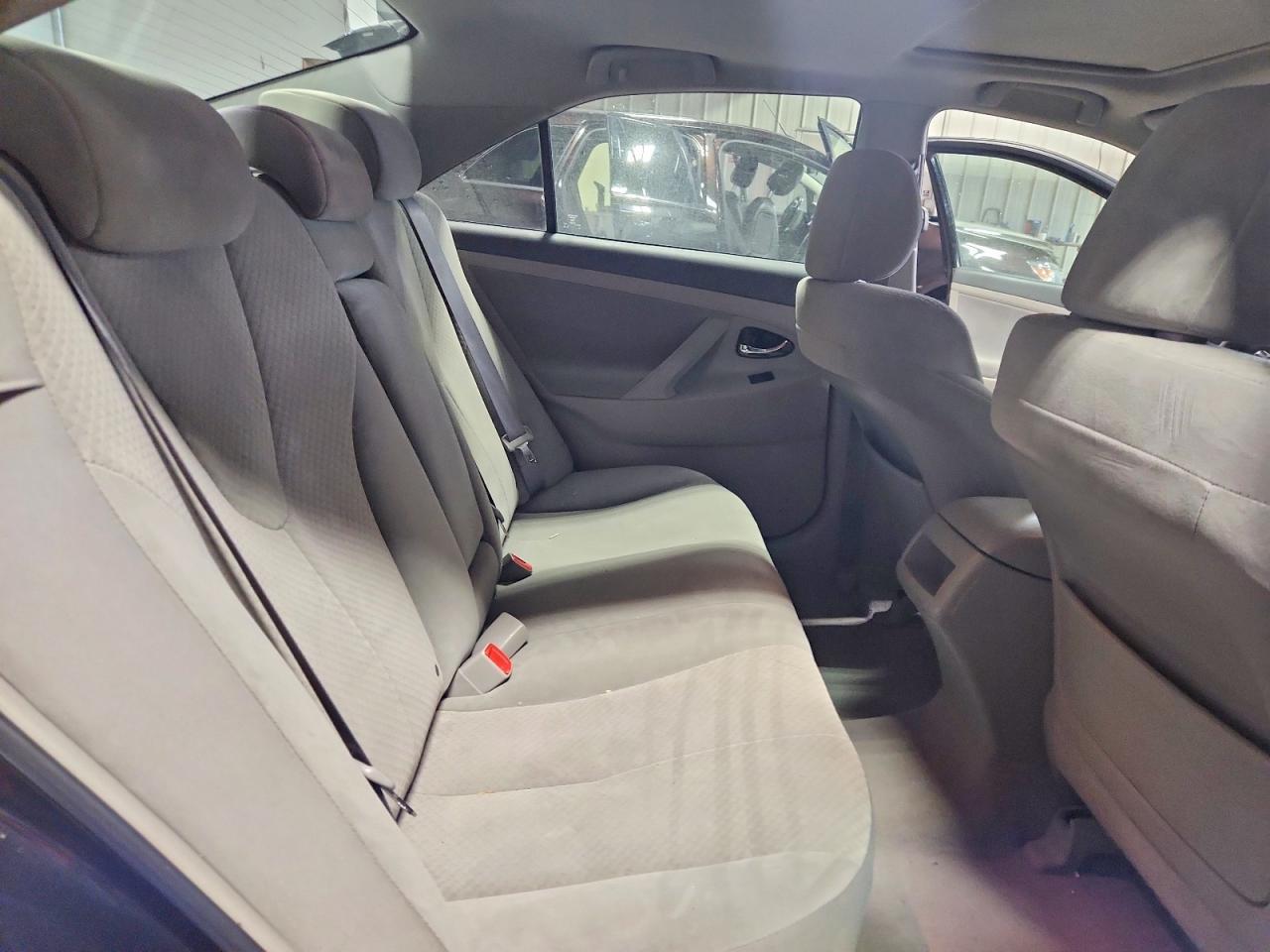 2009 Toyota Camry le