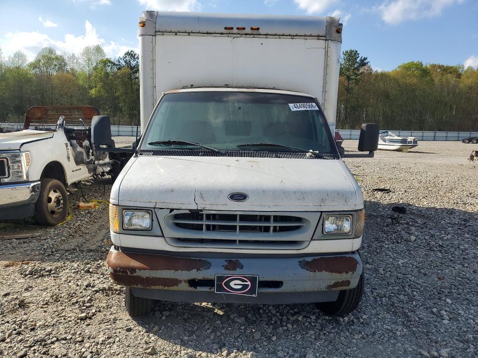2002 Ford E350 BOX Truck