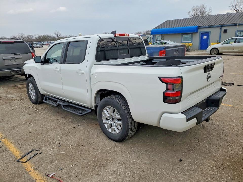 2022 Nissan Frontier sv