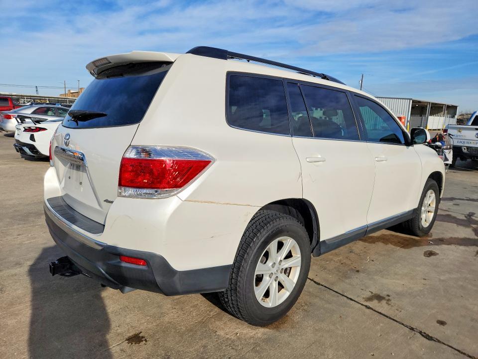 2013 Toyota Highlander se