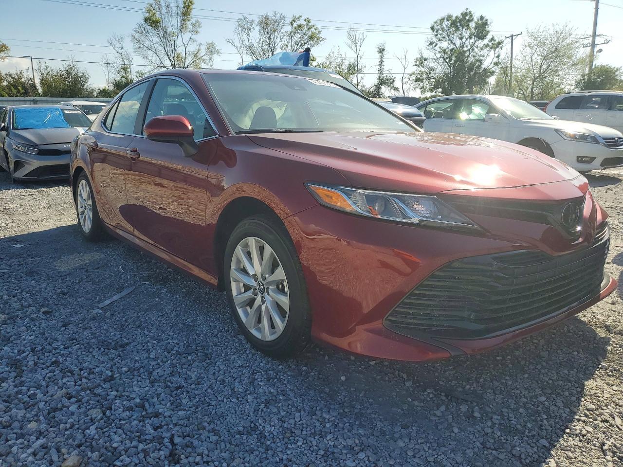 2020 Toyota Camry le