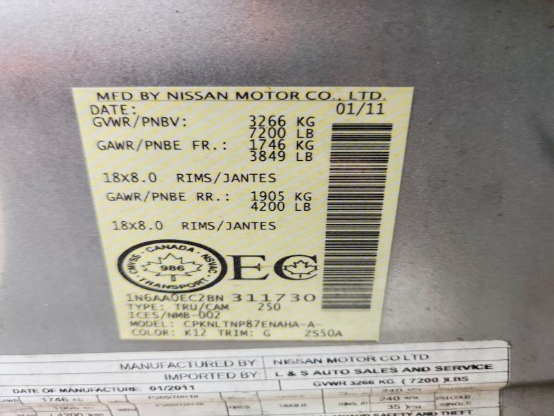 2011 Nissan Titan SV