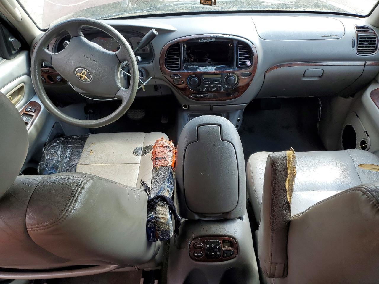 2003 Toyota Sequoia SR5