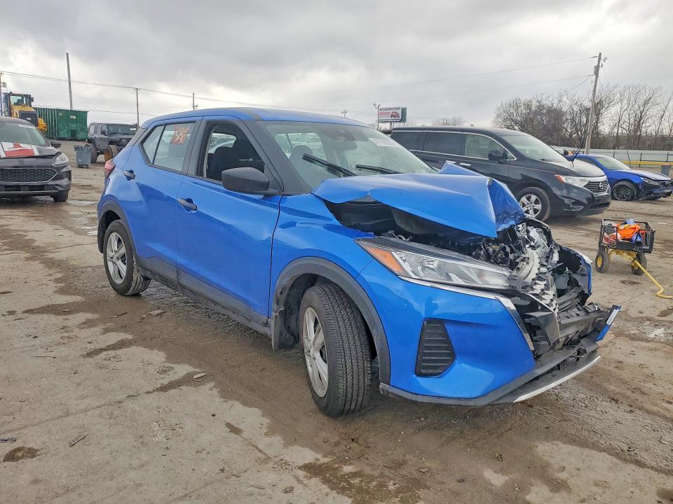 2025 Nissan Kicks Play s