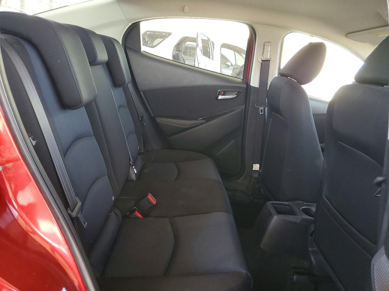 2017 Toyota Yaris ia Base