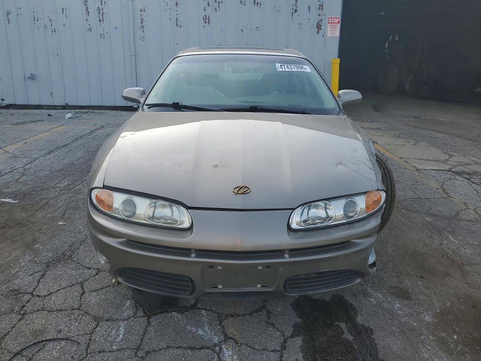 2001 Oldsmobile Aurora 4.0