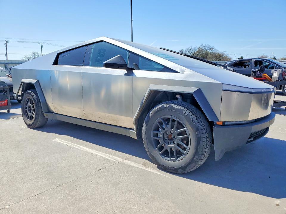 2024 Tesla Cybertruck