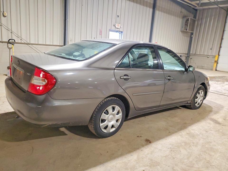 2004 Toyota Camry