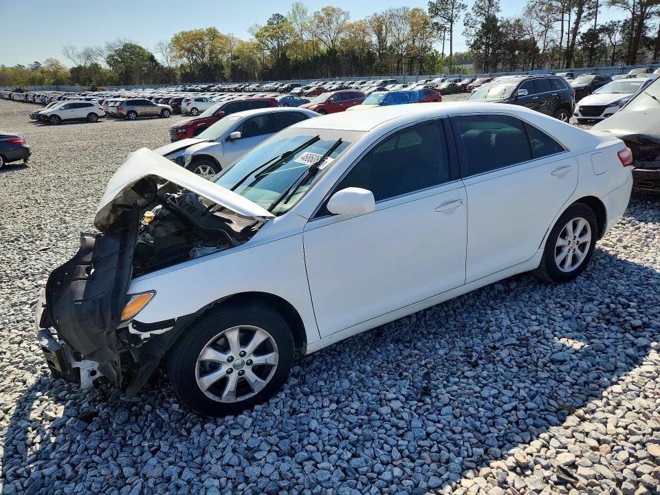 2009 Toyota Camry le