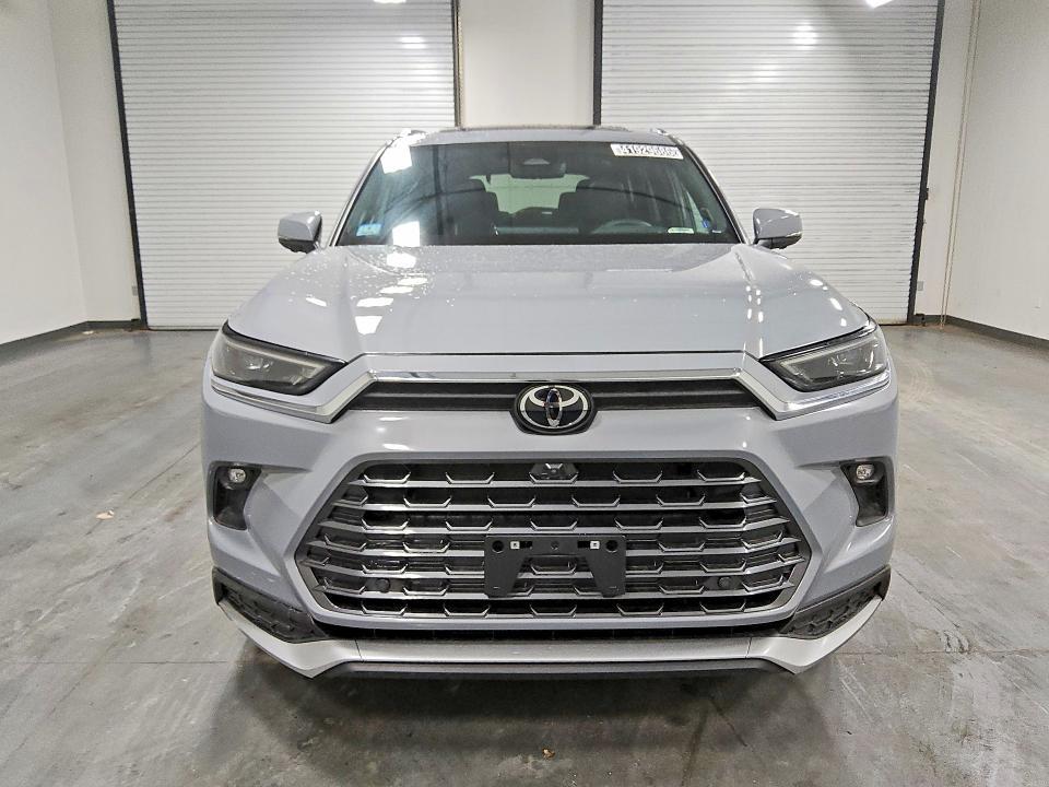 2025 Toyota Grand Highlander Hybrid max Platinum