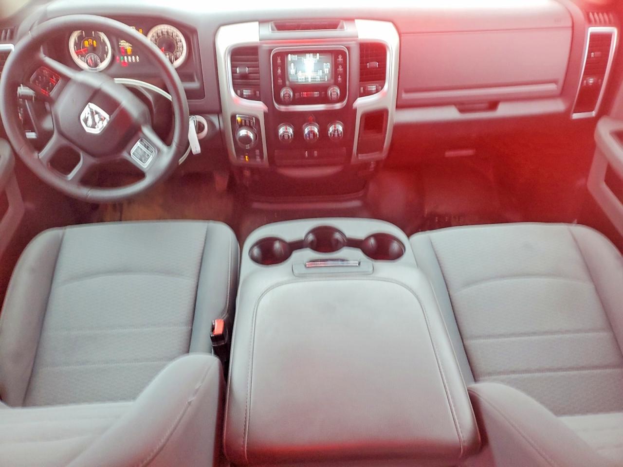2016 Dodge RAM 1500 SLT