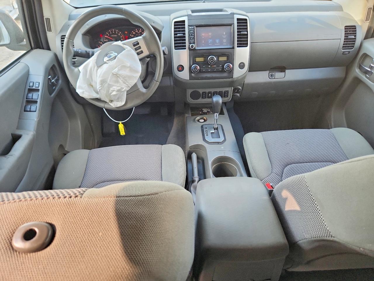2020 Nissan Frontier SV
