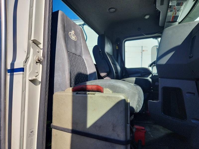2016 Mack 600-Semi Truck