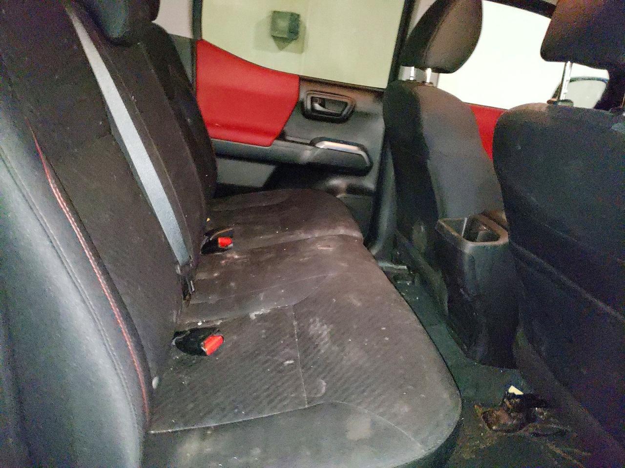 2022 Toyota Tacoma SR5 V6