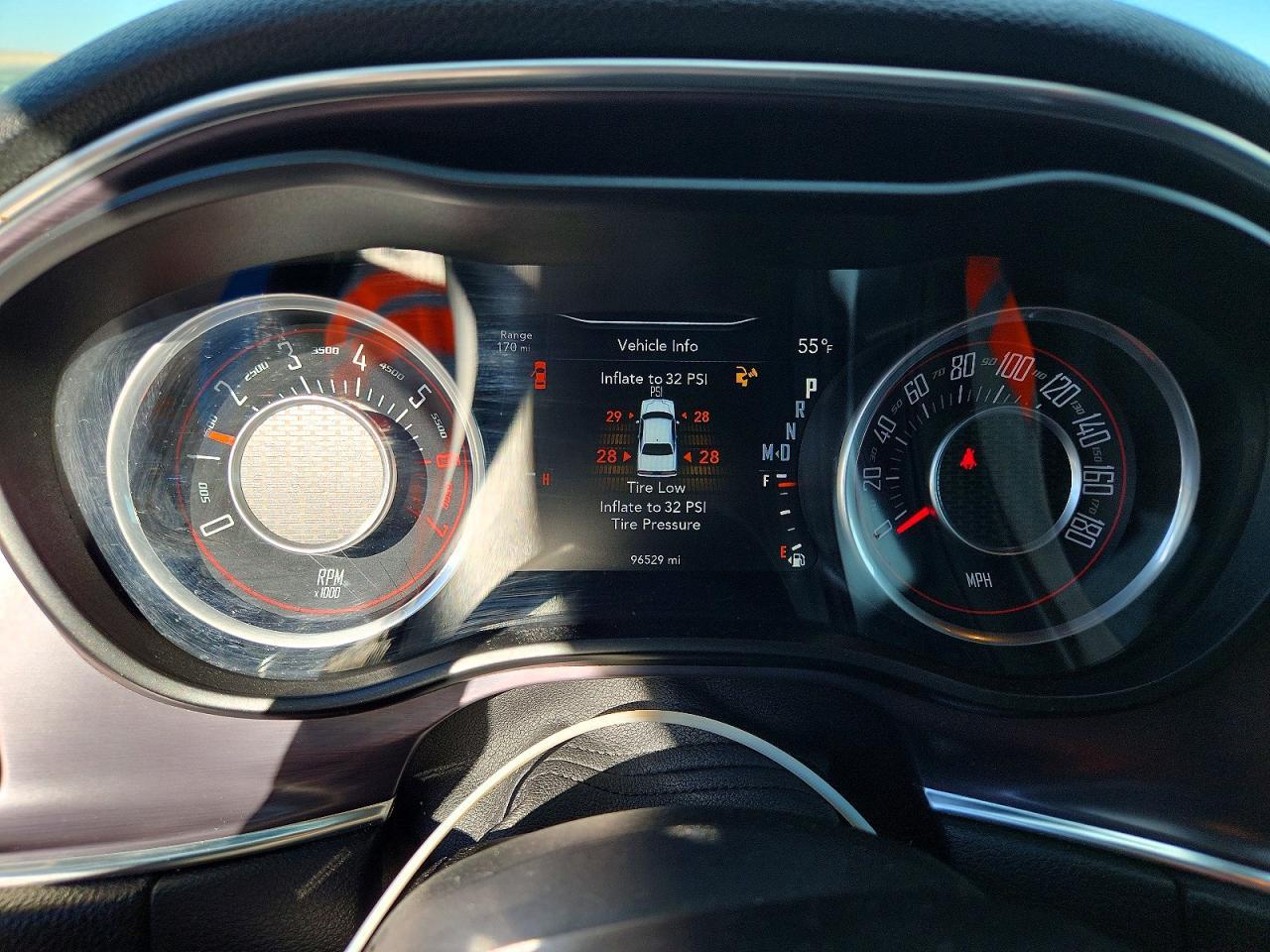 2016 Dodge Challenger r