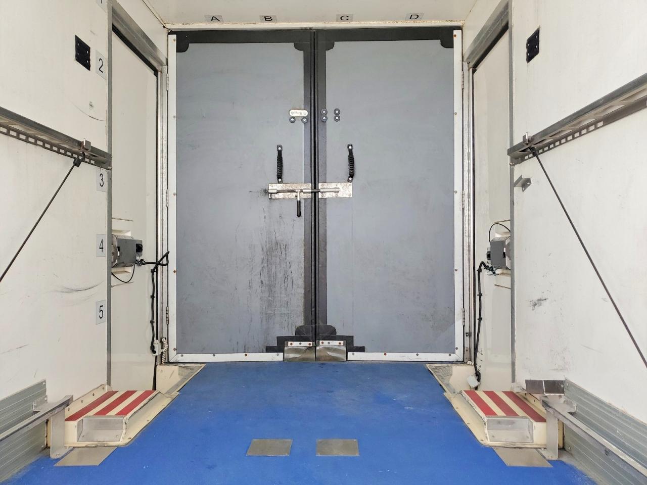 2020 Ford Transit Delivery Truck