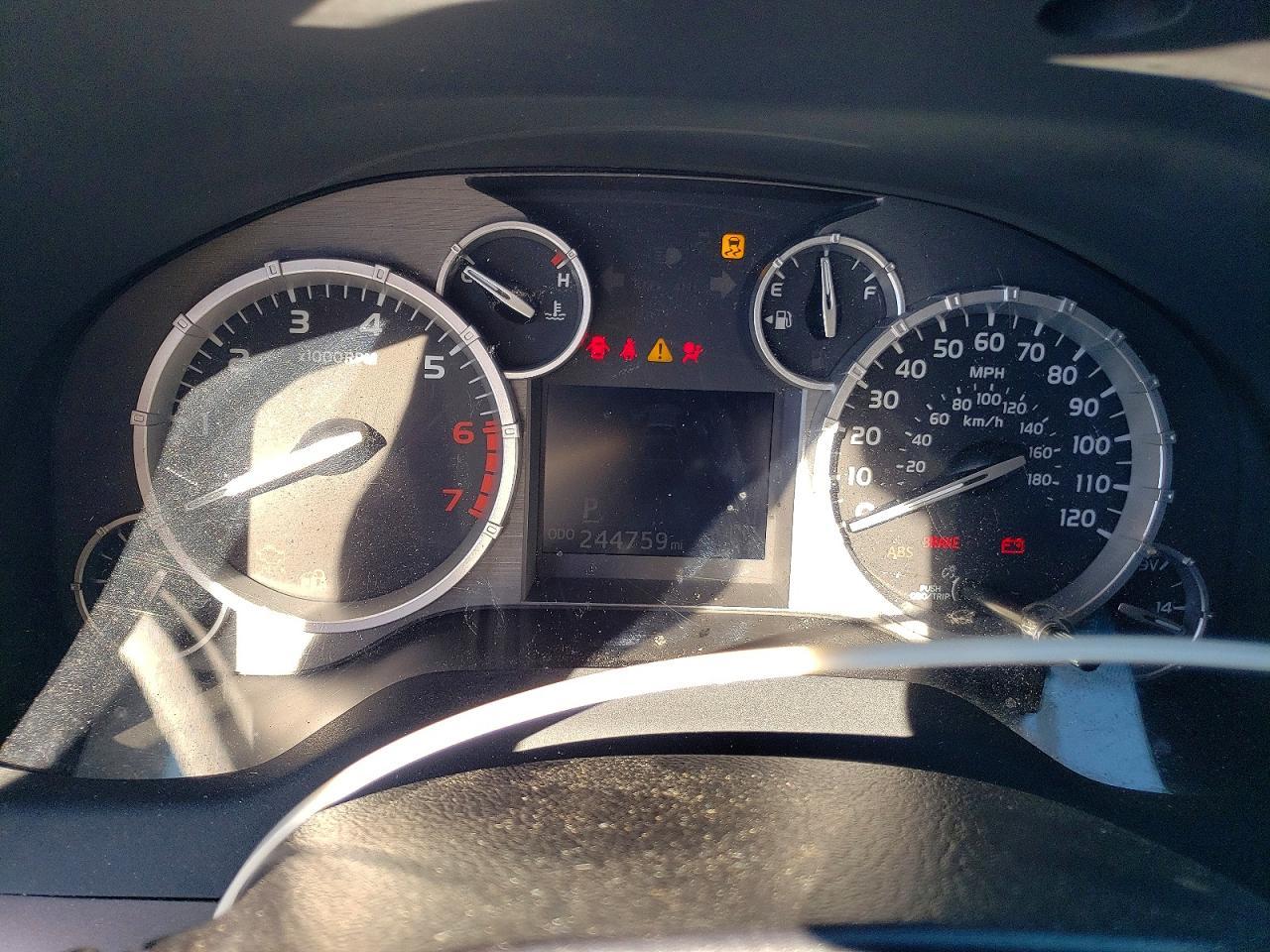 2017 Toyota Tundra SR5