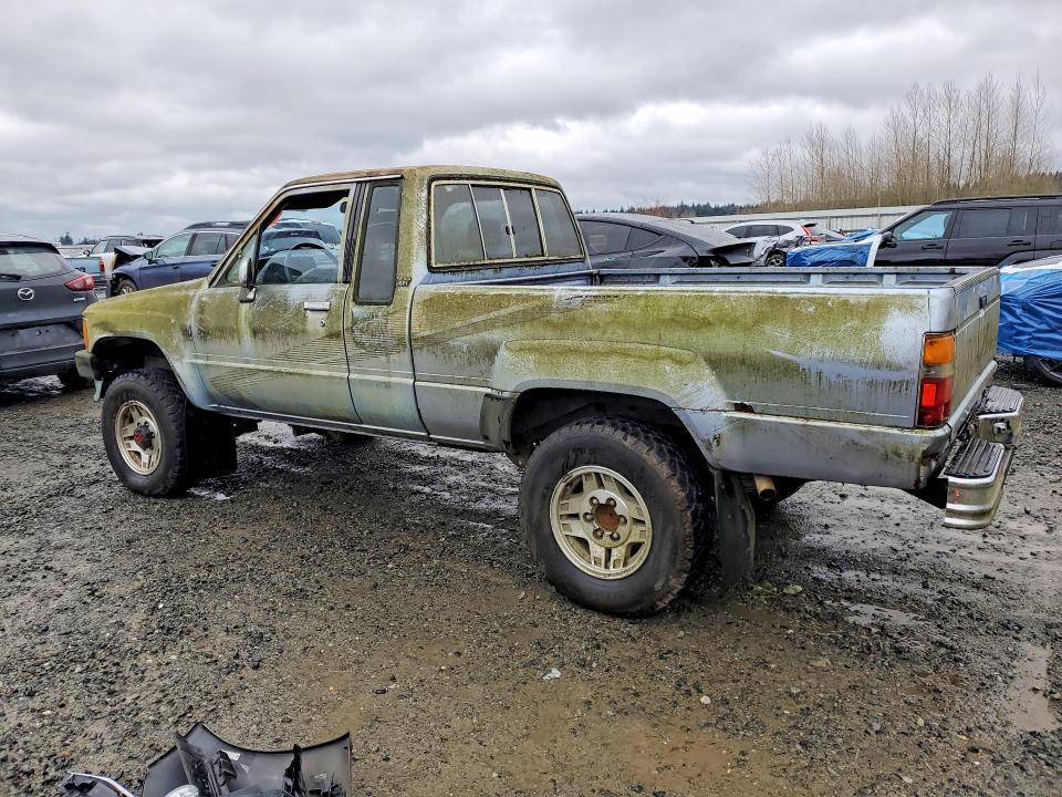 1988 Toyota Pickup Deluxe