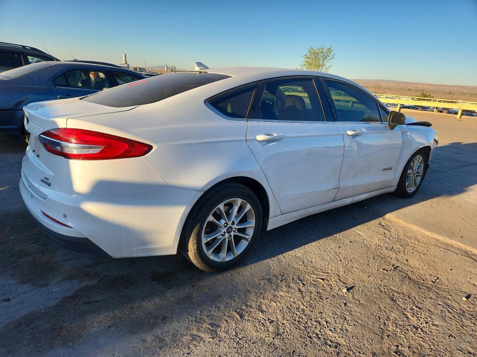 2019 Ford Fusion se