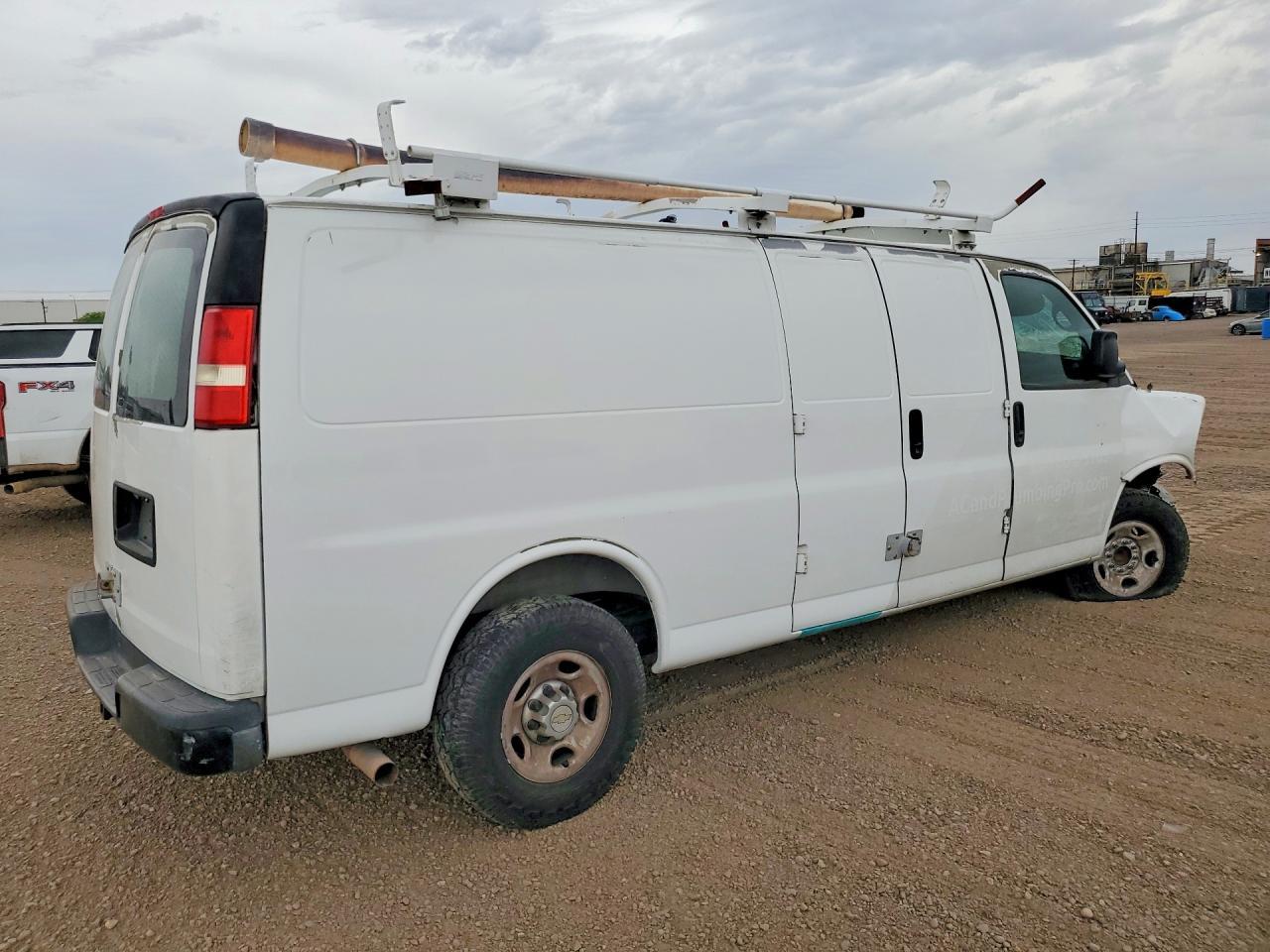 2013 Chev Express G2500