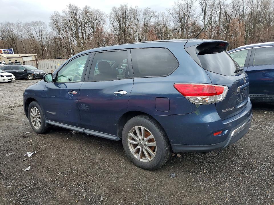 2014 Nissan Pathfinder s