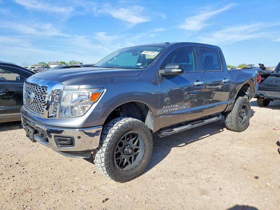 2018 Nissan Titan SV