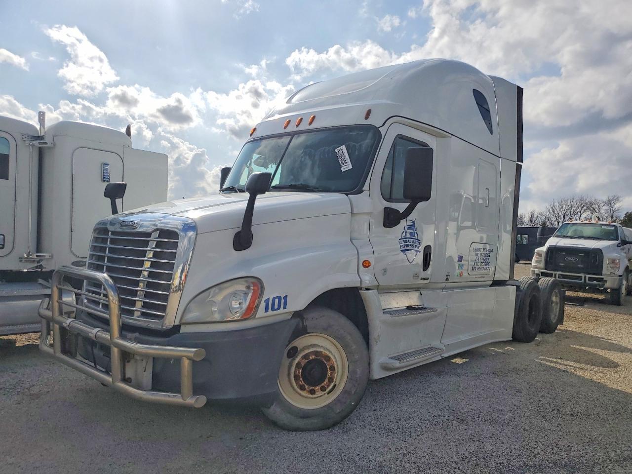 2017 Freigliner 2017 Freightliner Cascadia 1-Semi Truck