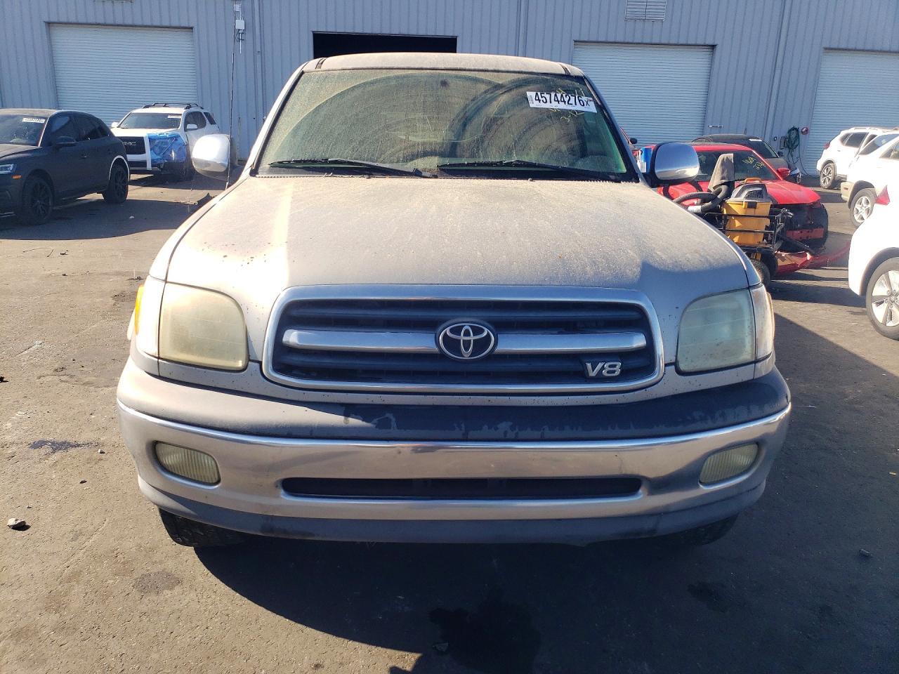 2002 Toyota Tundra SR5 V8