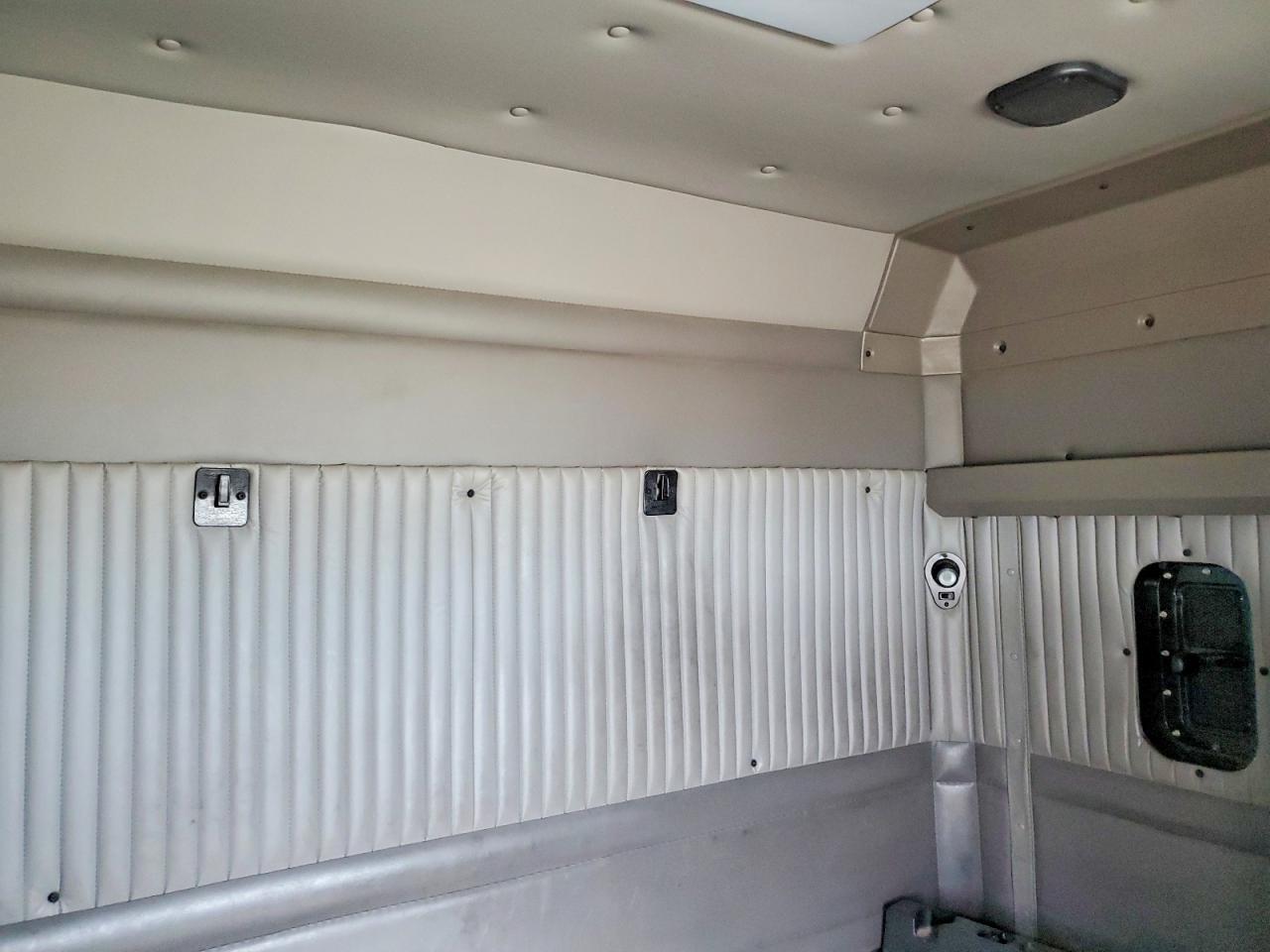 2015 Kenworth T880 Semi Truck