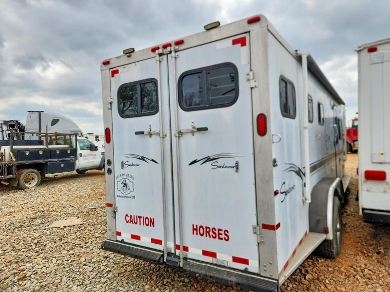 2000 Sundowner Livestock Trailer