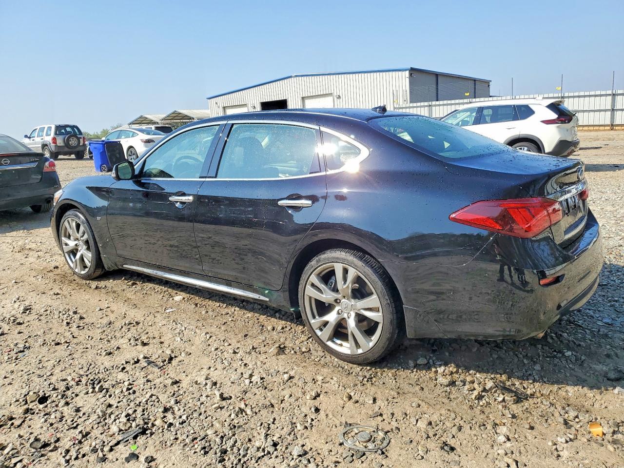 2015 Infiniti Q70 3.7