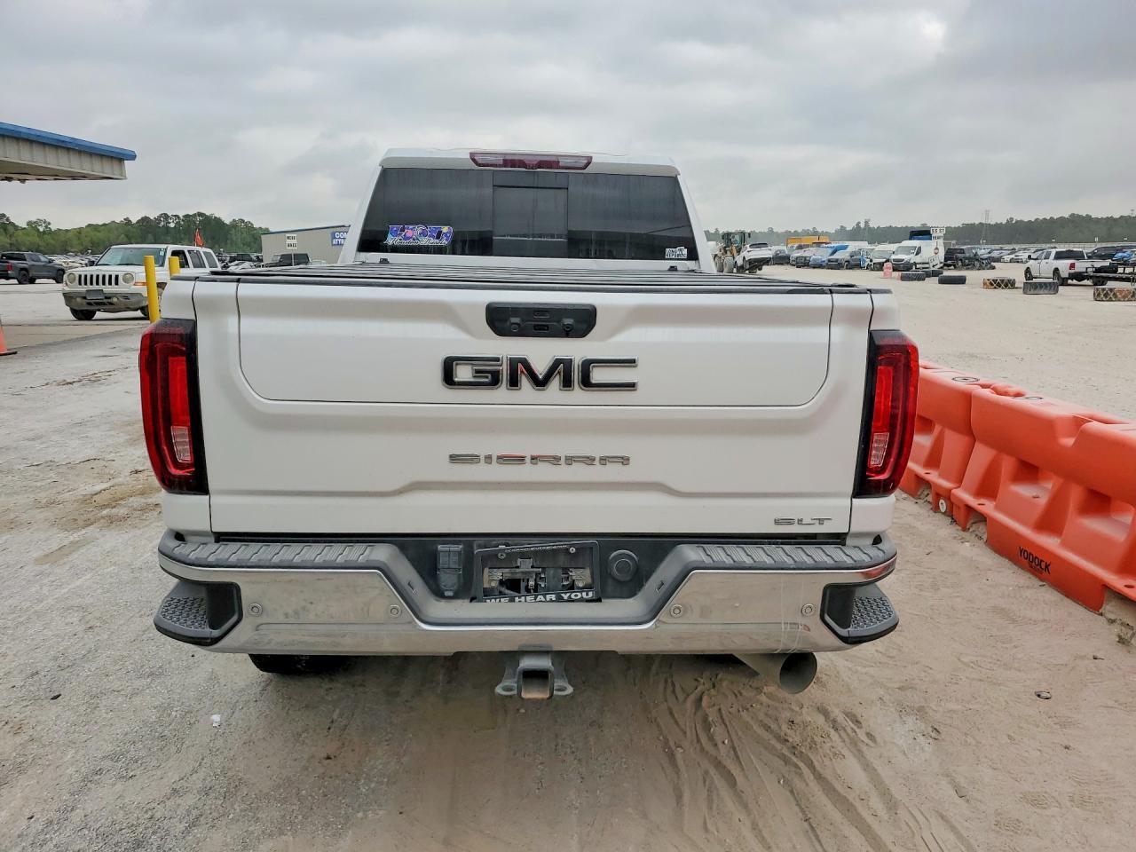 2023 GMC Sierra K2500 SLT