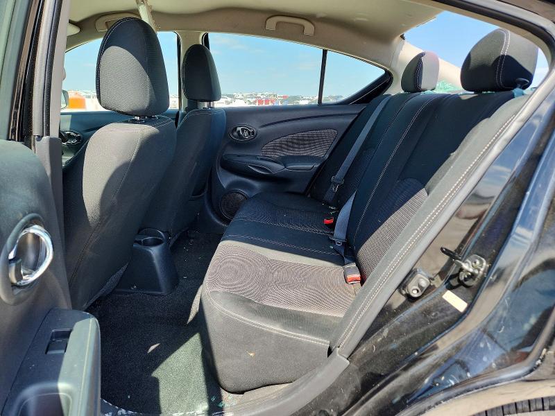 2017 Nissan Versa 1.6 sv