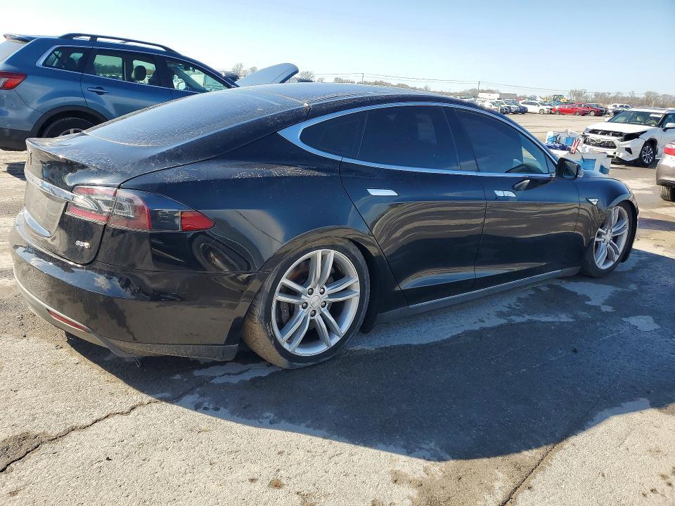 2015 Tesla Model s 85D