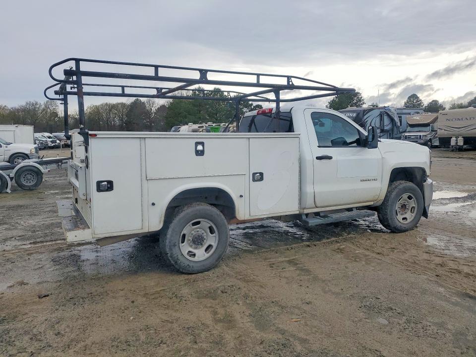 2017 Chevrolet Silverado 2500 Utility / Service Truck