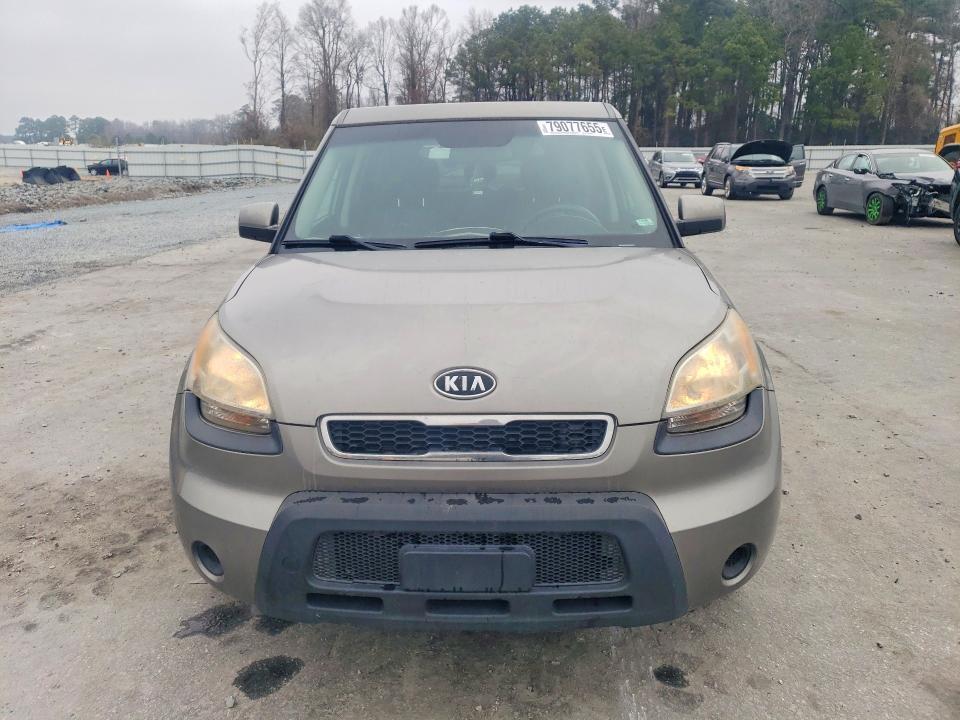 2011 KIA Soul +