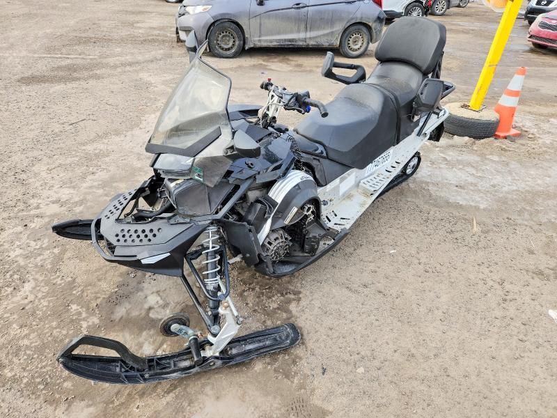 2012 Skidoo Grand Touring Sport