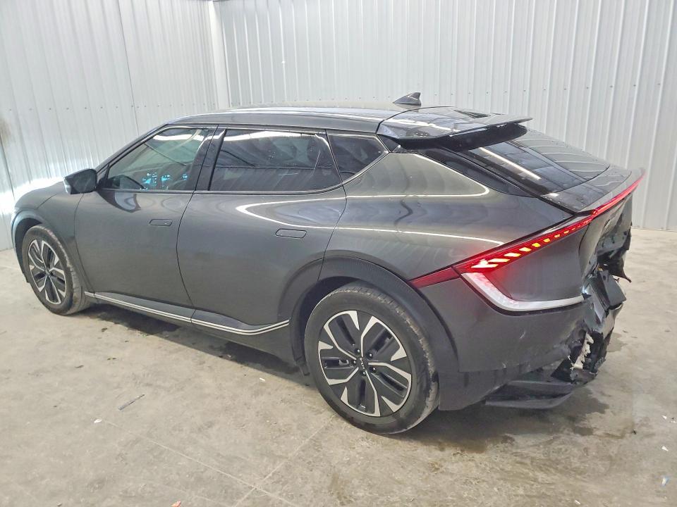 2023 KIA EV6 Wind