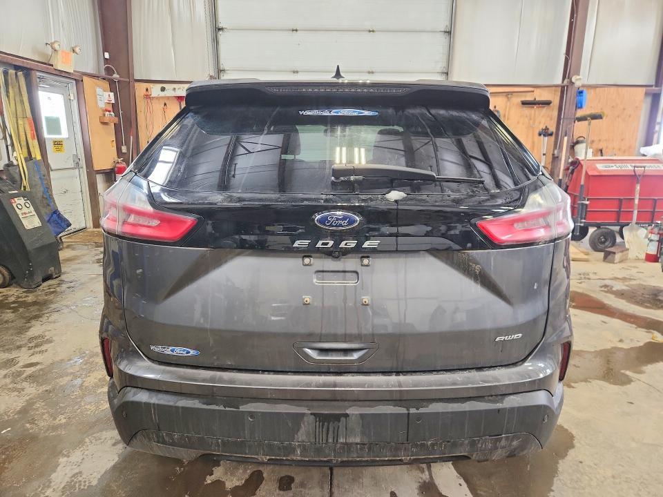 2022 Ford Edge se