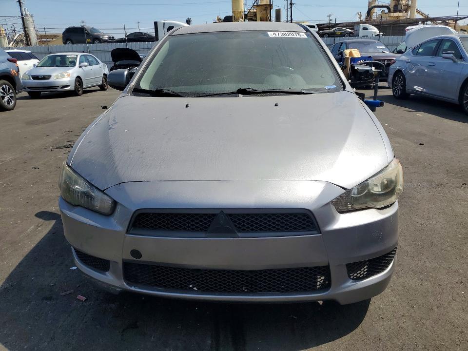 2014 Mitsubishi Lancer es